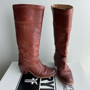 Frye Jane Stitch Western Boot, size 8.5 Pull-on, Good condition